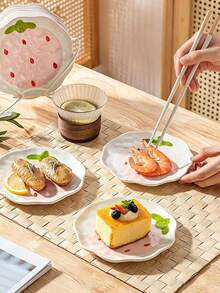 1pc/2pcs/4pcs Strawberry Ceramic Plate Set, 6-Inch Cartoon Underglaze Cake Dessert Plate, Fruit Snack Plate, Breakfast Bread Plate, Afternoon Tea Snack Plate, Side Dish Plate, Korean Kimchi Plate, Tabletop Bone Plate, Tabletop Trash Tray, Microwave Oven, Dishwasher - Multicolor - View 5
