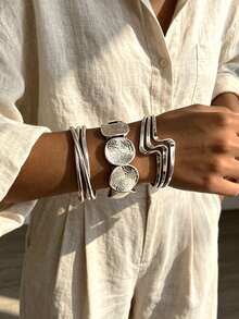 Ensemble de 3 bracelets larges et épais, style métal minimaliste uni, design vintage élégant et exquis, motif géométrique avec disque et ruban, texture asymétrique croisée multicouche, style exagéré, pour vacances, fêtes, rendez-vous, cadeau, port quotidien et personnalisé - Argent - Voir 3