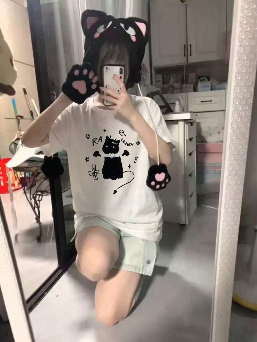日系暗黑小惡魔貓咪印花白色T恤,青春學院風百搭修身休閒上衣,適合學生夏季穿著 - 白色 - 查看 1