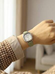 1件女款極簡時尚休閒百搭石英手錶，適合日常配戴 - 漸變綠 - 查看 4