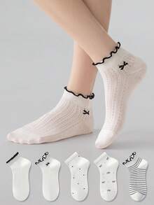 ZUJO 5 Pairs Women's Black And White Polka Dot, Bow And Striped Pattern Short Socks, Simple And Comfortable, Suitable For Spring, Autumn And Summer - View 3