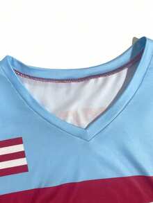 Camiseta deportiva holgada vintage americana de Puerto Rico "00", cuello en V rojo & azul con estampado de bandera, talla grande para mujer, estilo callejero Y2K casual de manga corta para verano - Multicolor - Ver 3