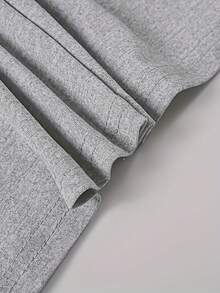 1974 Letter Print Crew Neck T-Shirt, Short Sleeve Sport Jersey, Modern And Comfortable Women's Activewear. CCYG - 灰色 - 查看 4