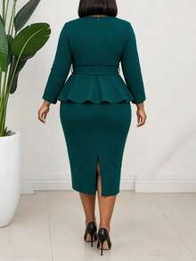 NOU Women's Mid-Length Dress With High-Exposure Criss-Cross V-Neck Design To Flatter Neckline, Straight Slim-Fit Long Sleeves To Shape Arms, Waist-Cinching Bodycon Silhouette To Highlight S-Curve Figure, Gold Round Button Belt For Adjustable Fit And Versatile Occasions, Stretchy Fabric For Comfortable And Unrestricted Wear, Suitable For Daily Wear And Work Commute - Teal Blue - View 8