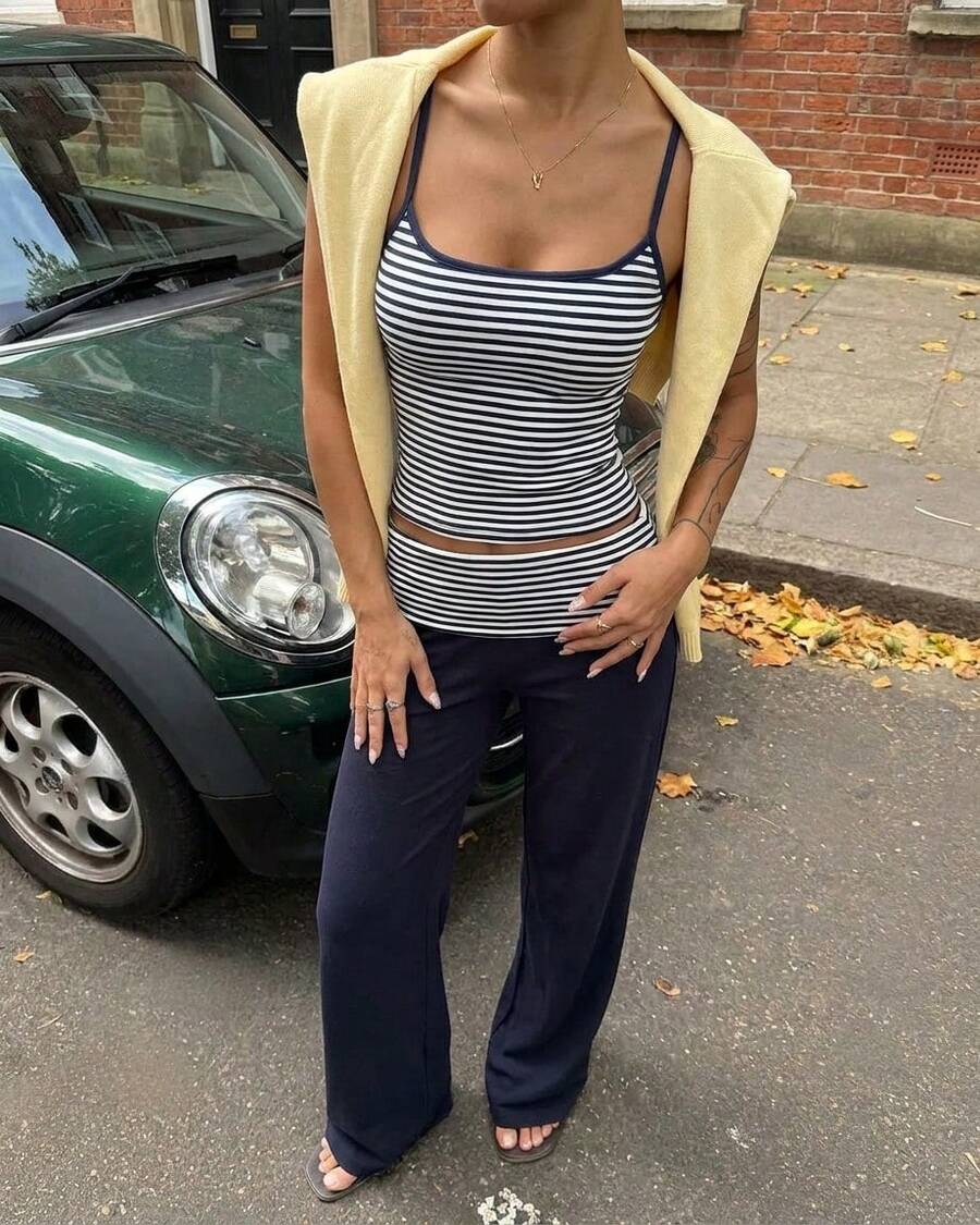 Dila Polly 女款條紋撞色修身大圓領背心上衣與長褲休閒運動百搭兩件組 週末出遊運動街頭風休閒套裝 夏季女裝 - 藏蓝色 - 查看 1