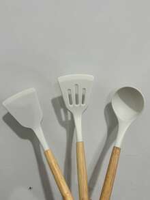 1件裝木柄矽膠廚房用具組 - 不沾、耐熱 3件裝烹飪工具，適用於居家廚房，美學白色廚房小工具(手柄隨機花紋) - 彩色 - 查看 7