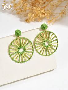 OOQ 1 Pair Summer Bohemian Style Geometric Round Hollow Fan-Shaped Raffia Straw Woven Earrings, Dopamine Colorful Exaggerated High-End Personalized Design Versatile Women's Earrings, Gift For Party, Music Festival, Dance, Any Holiday (Purely Handmade Raffia Straw Weaving Method, Direction And Shape Random) - Green - View 3