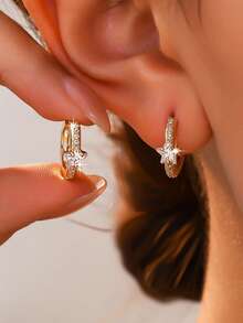1 Pair Gentle Luxury Style Exquisite Sparkling Five-Point Star Main Diamond Full Inlaid Fine Zirconia Stone Rim Star Hoop Earrings, Delicate Earrings For Women Suitable For Commuting, Dating And Daily Wear - Star - View 6