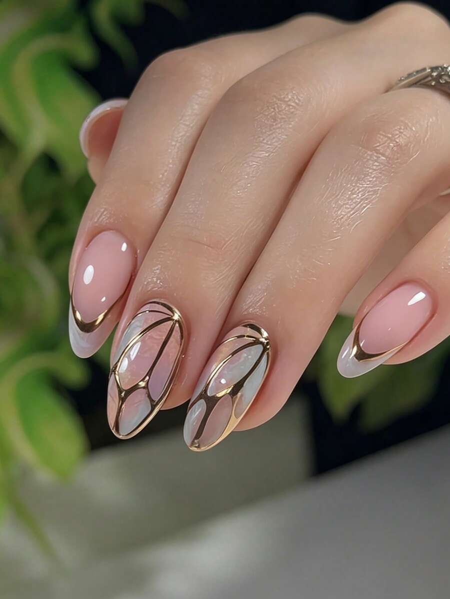 24片杏仁形美甲貼片 可愛粉藍漸層 金色條紋 金色蝴蝶 假指甲 時尚香檳金蝴蝶條紋漸層法式全包尖頭美甲 附1片果凍膠與1個迷你指甲锉,果凍膠隨機發貨 - 粉色 - 查看 1