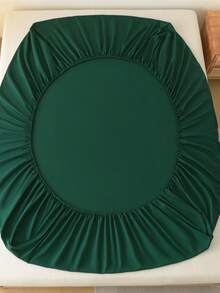 純色親膚磨毛貼合床單3件組（1件貼合床單+2件枕套），適用臥室與客房，四季通用，可機洗，深綠色/藍色/深咖啡色/酒紅色/淺黃色/咖啡棕色/淺灰紫色/白色 - 墨綠色 - 查看 9