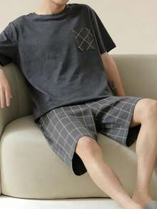 AICJ Conjunto de pijama de 2 piezas para hombre, unicolor, casual, holgado, minimalista, con bolsillo, cuello redondo, manga corta y pantalones cortos a cuadros, adecuado para primavera & verano, para él - Gris Oscuro - Ver 4