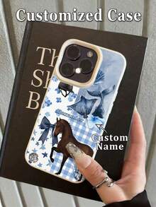 1件 DIY 定製姓名藍白拼接水彩馬術海洋風圖案 TPU 人造皮革紋理手機殼，相容 Apple Duo/18ProMax/17ProMax/16Pro/15/14Plus/13Pro/12ProMax/11/XsMax 及 Galaxy A05s/A13/A14/A15/A23/A24/A25/A32/A33/A34/A35/A52/A53/A54/A55/S20/S21 FE/S22 Ultra/S23/S24 Ultra 及 Note 13 Pro/Note 12/11/Note 10 Pro/Note 9/8/13C/12/12C/10A，防摔防指紋耐用，美觀優雅極具吸引力，送給朋友的最佳禮物 - 彩色 - 查看 3