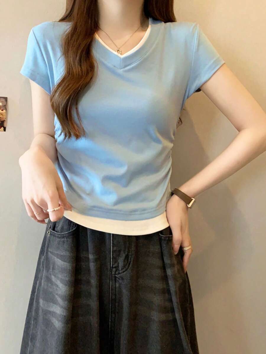 女款 2 合 1 拼接設計小眾短袖 T 恤,夏季修身韓風短版半袖上衣,適合嬌小身型休閒度假穿著 - 淺藍色 - 查看 1