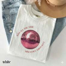 Rosa Disco-Ball T-Shirt |   Fragen Sie mich nach der Stimmung. Kreisförmige Grafik, Harry küsst die ganze Zeit, Disco-Ball-Shirt, schlichte Sommeroutfits, Jersey-Oberteile, Damen-Resort-Stil, Damenbekleidung für - Stil1 - Übersicht 1
