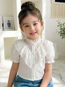 Camisa de manga corta para niñas con patchwork de encaje, cuello de pie pequeño, mangas cortas abullonadas, blusa de unicolor exquisita - Blanco - Ver 6