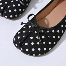ZKBBO Women's Polka Dot Open Toe Ballet Flats, Bow Decor Non-Slip Soft Sole Loafers, Fashion Slip-On Flat Shoes, Casual Daily Commute Shoes - Black and White - View 6