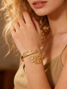 Brazalete de flor con nombre personalizado para cumpleaños para mujeres, color dorado, acero inoxidable, brazalete con letra, joyería personalizada, regalo de cumpleaños - Multicolor - Ver 11