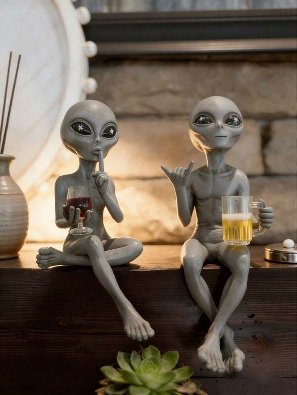 外星人飲啤酒與葡萄酒裝飾品，趣味裝飾，居家裝飾，新奇禮物，酒吧裝飾，桌面擺飾，派對裝飾，家居配件，節日禮物，返校禮物，萬聖節禮物