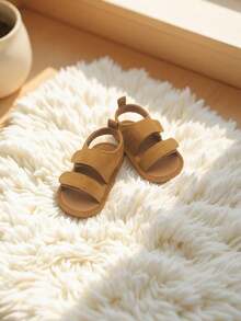 1 Pair Boys & Girls Double Hook & Loop Suede Non-Slip Soft Sole Flat Casual Sandals Suitable For Summer Beach - Khaki - View 10