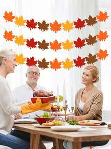4 pièces Décoration d'Halloween Couronne d'automne en feutre feuille d'érable Bannière suspendue d'Halloween pour la récolte d'automne, Thanksgiving, fournitures de fête d'Halloween, 4 pièces Guirlande en feutre d'automne 4 couleurs Bannière suspendue feuille d'érable pour la récolte d'automne, Halloween, Thanksgiving et fournitures de fête de Noël Décoration murale de cheminée Décoration murale de cheminée - A - Voir 6