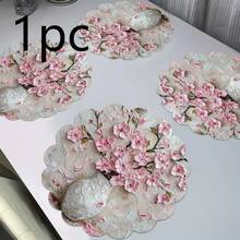 Manteles individuales redondos con borde ondulado y diseño floral rosa, 1/2/4/6/8/300 piezas. 2 diseños florales rosas: flor de cerezo con textura 3D y arte lineal de peonía bocetada. Tejido de poliéster, resistente al calor/resistente a las manchas/impermeable, lavable y duradero, adecuado para la decoración de la mesa. - Multicolor - Ver 18