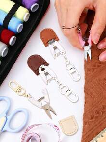 1pc DIY Pendant Exquisite Handmade Sewing Scissors Set, Mini Knitting Scissors With Leather Protective Cover, Perfect For Crochet, Embroidery, Knitting, Cross Stitch Thread Cutting, Craft Scissors, Embroidery Scissors, Cross Stitch Scissors, Tool Keychain, Yarn Scissors, Bag Charm, Car Keychain, Keychain Accessories, Women's Keychain, Birthday Gift. - Multicolor - View 3