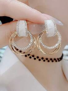 1 Pair Fashion Interlocking Rhinestone Earrings, Niche Design Elegant Elegant Dangle Earrings - Geometry - View 6