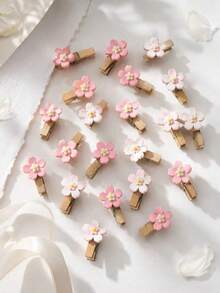 2/5/10 Sakura Clips, Durable Mini Photo Clips, Cute Wooden Photo Clips, Mini Wooden Clips, Natural Wooden Small Pointed Clips, Used For Displaying Photos, Crafts, Artworks And Cocktail Decorations, Art Wall Photo Clips - Multiple Styles - View 3