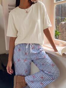 女款夏季圓領短袖T恤與條紋長褲套裝，豹紋、圓點、格子，優雅、運動、派對、健身房、夏季、Juneteenth、女款杏色套裝、杏色上衣、女款海灘套裝、隨機印花、女款夏季套裝、女款休閒套裝、學院風、日 - 杏色1+蝴蝶格 - 查看 2