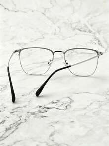 1 Pair Men's Classic Black Frame Thin Metal Square Glasses, Lightweight Comfortable Plain Lens, Business Office Decorative Frame, Versatile - Clear - View 5