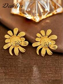 1 Pair Gold Sunflower Earrings, Stainless Steel Material, Unique Sunflower Flower Design, Suitable For Women, Party Gift Choice, Showcases Personalized, Vintage Jewelry, Women's Earrings, Mother's Day Or Valentine's Day Accessories, Women's Stud Earrings - Multicolor - View 6