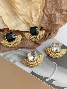 1Pair Retro Textured Fan Shaped Multicolor Square Earrings, European Style Women's Jewelry, Perfect For Party, Festival And Daily Wear - Black - View 4