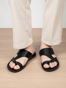 New Men's Versatile Toe-Post Cross-Strap Slide Sandals For Daily Beach Casual Wear - All Black - View 4