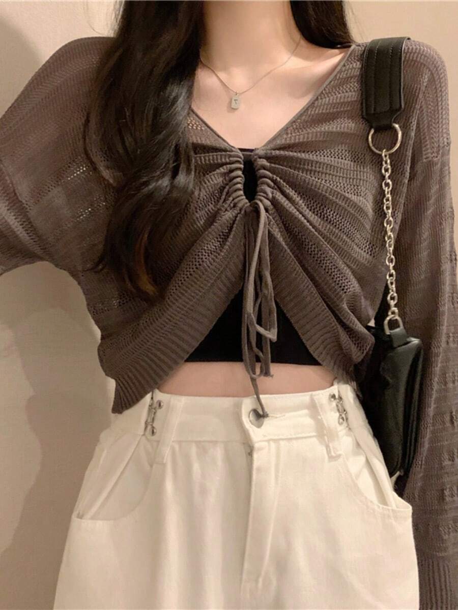 夏の婦人服コーナー：夏の韓国ファッション婦人服、ショート丈の日焼け止めカバーアップ、女性用夏物フレンチスタイルキャミソール、セクシーな薄手のトップス、音楽フェスティバル向けドーパミンカラーの新作万能スイート＆スパイシーなトップス - ブラウン(一枚) - チェックする 1