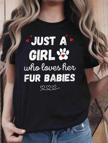 Women's "Just A Who Loves" T-Shirt, Casual, For Everyday Wear, Leisure, And Summer Gift. Casual Summer T-Shirt With Tropical Print, A Summer Essential For Women. - 黑色 - 查看 1