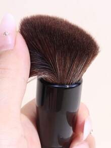 1pc Ultra Soft Large Powder Brush, Professional Face Makeup Brush For Flawless Base And Blush Effect, Synthetic Bristles, Black Handle, Fluffy Makeup Brush, Professional Powder/Blush Brush For Airbrushed Finish - Multicolor - View 6