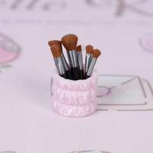 8pcs/Set, Mini Miniature Realistic Model, Makeup Brush Set, Small Decorative Items, Dollhouse Accessories Decoration, Photography Props, Micro Landscape Decor, Home Scene DIY, Miniatures Decoration, Makeup Storage - Multicolor - View 4