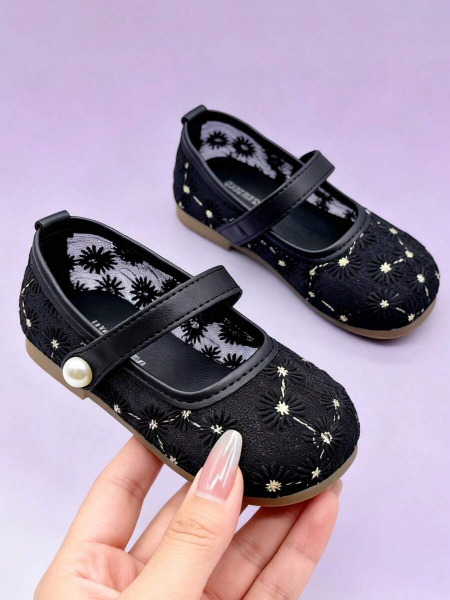 Girls Black Mesh Floral Embroidery Mary Jane Flats, Pearl Hook And Loop Non Slip Soft Sole Shoes, Wedding Party Princess Shoes For Girls Ages 3-10 - Black - View 1