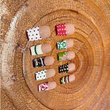 10 Pcs Handmade Press On Nails - French Tip Medium Square Fake Nails With Polka Dot Stripe Floral & Rhinestone - Reusable False Nail Tips For Women Girls, Ideal For Valentine's Day Party Daily Wear - 彩色 - 查看 2