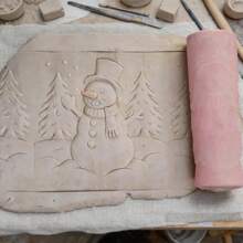 PLA Pine Forest Snowman Pattern Clay Relief Texture Roller, DIY Pottery Craft Rolling Pin Tool For Polymer Clay, Ceramic, And Embossing – Whimsical Winter Woodland Design For Evergreen Artistic Creations - Pine Forest Snowman Pink - View 3