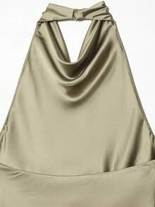 Top de satén de unicolor con cuello halter y espalda descubierta para primavera/verano - Verde militar - Ver 7