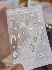 Autocollants pour ongles d'été avec motif de dentelle vintage baroque en relief, décoration d'ongles minimaliste avec cœur français et gemme - Multicolore - Voir 12