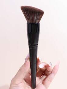 1pc Ultra Soft Large Powder Brush, Professional Face Makeup Brush For Flawless Base And Blush Effect, Synthetic Bristles, Black Handle, Fluffy Makeup Brush, Professional Powder/Blush Brush For Airbrushed Finish - Multicolor - View 5