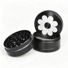 1件 50MM 極簡黑白雛菊印花 4層研磨器,磨砂黑鋅合金附金屬篩網,便攜式研磨工具,抽菸配件 - 查看 9