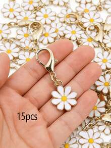 5/10/15pcs Fashionable Daisy Flower Decorative Keychain, Mother's Day Gift, St. Patrick's Day, Birthday Exquisite Gift, Bag Accessory, Holiday Decoration Essential Hanging Ornament. - Multicolor - View 10