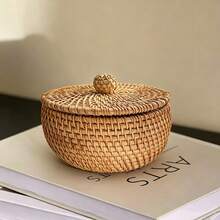 1pc 5.51*3.54 Inch Woven Drum-Shaped Storage Box With Lid, Japanese Style Bedroom Bedside Desk Mini Trash Can With Lid, Household Living Room Tea Table Woven Remote Control, Tea Canister, Nut Storage Basket - View 4