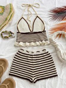 Conjunto de dos piezas para mujer verano 2026 nuevo estilo europeo y americano con diseño de bloques de color a rayas, top corto de punto halter con escote en V, espalda descubierta y volantes, y shorts cortos de playa con bloques de color a rayas para vacaciones - Multicolor - Ver 4