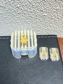 3-Piece Set With Wavy Pattern Charger Cable Protective Cover, UV Painted Yellow Duck Stripe Pattern, Compatible With UK Standard Apple Fast Charger 20W, Prevents Cable Damage. - Multicolor - View 4