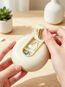 2-In-1 Round Pill Cutter & Portable Mini Multi-Layer Pill Storage Box, Convenient Pill Organizer, Easy-To-Use Design, Plastic Material, Simple And Practical, Suitable For Daily Medication And Travel, Perfect Birthday, Back To School, Mother's Day And Easter Gift - Multicolor - View 5
