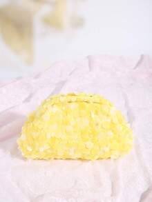 SIA 女款復古極簡鉤編海灘包，刺繡 3D 花卉珠飾裝飾，大容量壓褶雲朵手拿包，適用於街頭、派對與日常穿搭的晚宴包 - 黃色 - 查看 2
